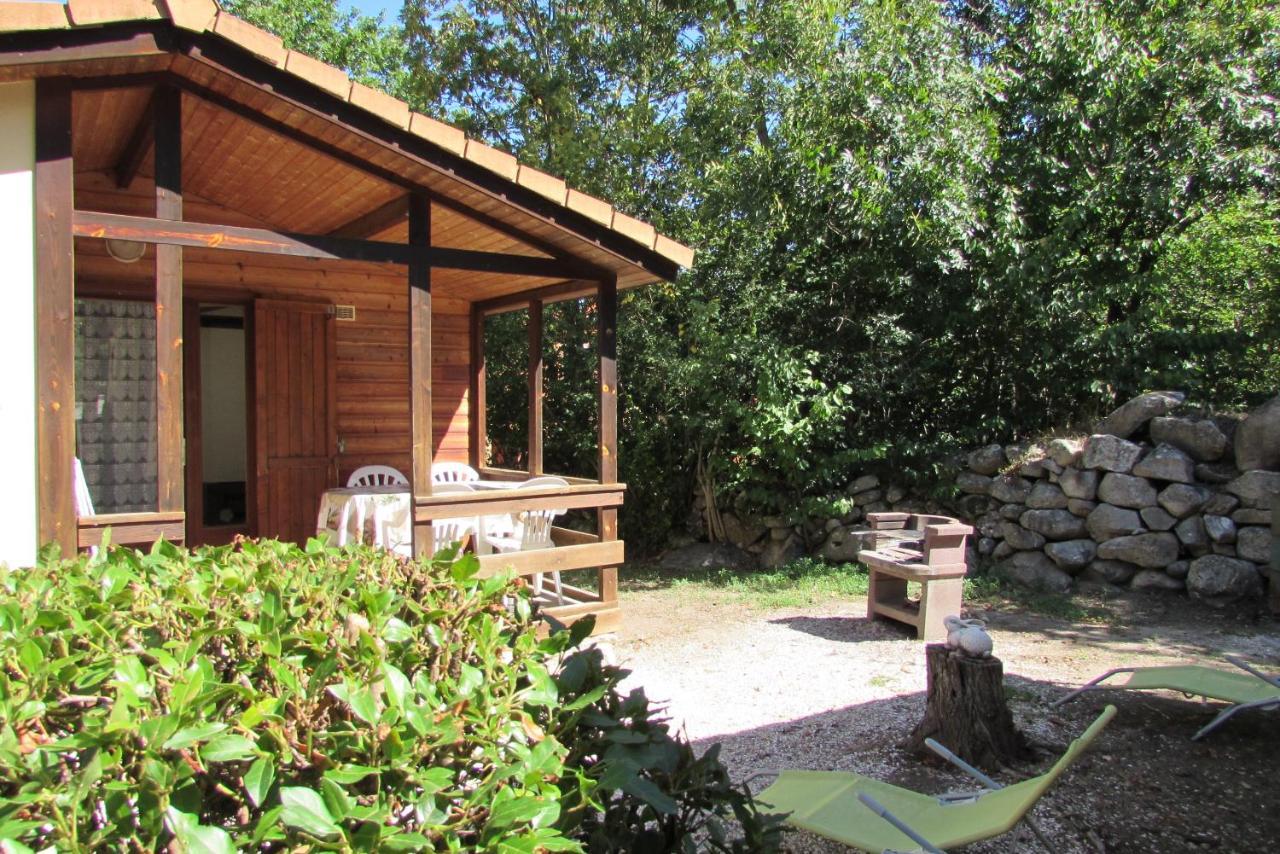 Les Chalets Du Verger Des Ascarines Corneilla-de-Conflent Exteriér fotografie