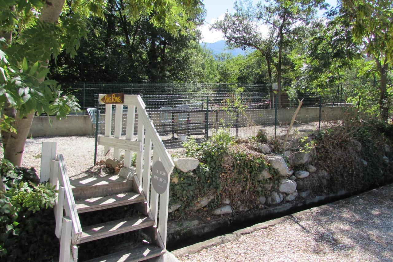 Les Chalets Du Verger Des Ascarines Corneilla-de-Conflent Exteriér fotografie
